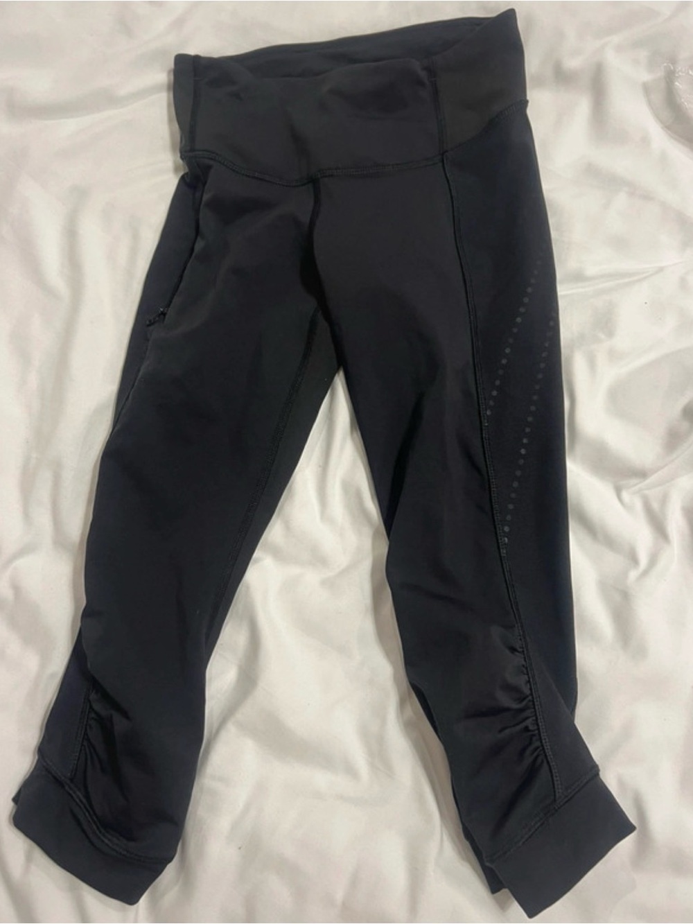 Black Women’s Lululemon Capri Leggings